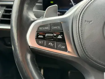 BMW 320d Lim. xDrive M Sport ACC CarPlay Lane RFK