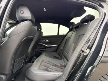 BMW 320d Lim. xDrive M Sport ACC CarPlay Lane RFK