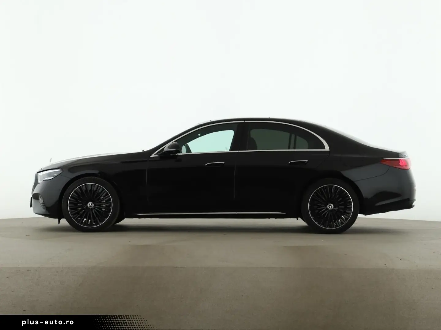 MERCEDES-BENZ E 300 e Exclusive Superscreen AHK Pano&hellip;