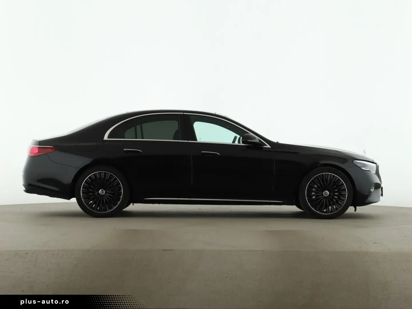 MERCEDES-BENZ E 300 e Exclusive Superscreen AHK Pano&hellip;