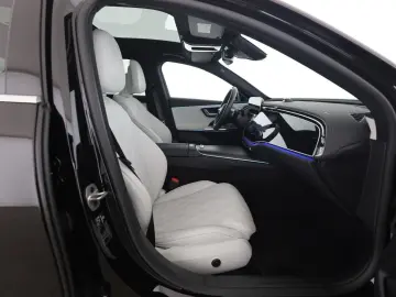 MERCEDES-BENZ E 300 e Exclusive Superscreen AHK Pano&hellip;