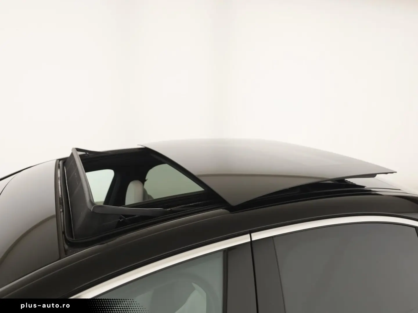 MERCEDES-BENZ E 300 e Exclusive Superscreen AHK Pano&hellip;