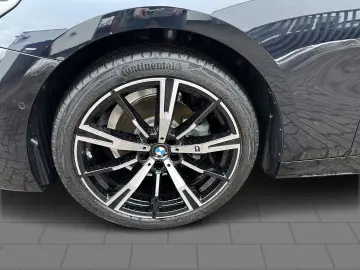 BMW 520 i M Sport  AHK  H K  ACC  LHZ  RFK  Klimaaut