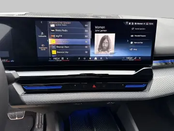 BMW 520 i M Sport  AHK  H K  ACC  LHZ  RFK  Klimaaut