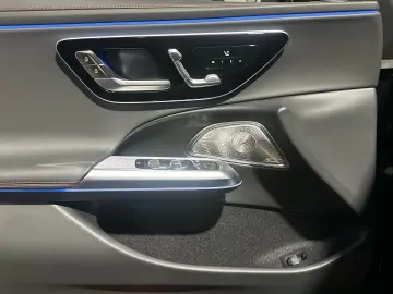 MERCEDES-BENZ E 53 AMG Hybrid 4M  DYNAMIC Plus Digital-Light