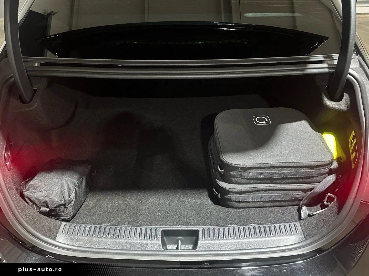 MERCEDES-BENZ E 53 AMG Hybrid 4M  DYNAMIC Plus Digital-Light