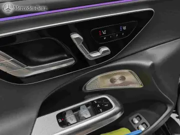 MERCEDES-BENZ E 53 AMG Hybrid 4M Lim Massage HUD Pano 21