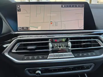 BMW X5 30d M LASER HUD PANORAMA GESTIK SOFT WEBASTO