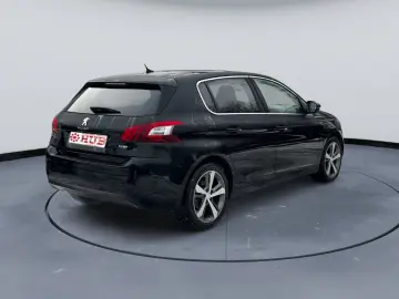Peugeot 308 1.2 e-THP Feline 2016 Automat