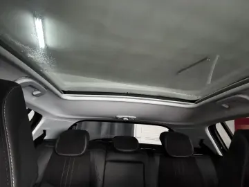 Peugeot 308 1.2 e-THP Feline 2016 Automat