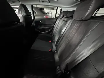 Peugeot 308 1.2 e-THP Feline 2016 Automat