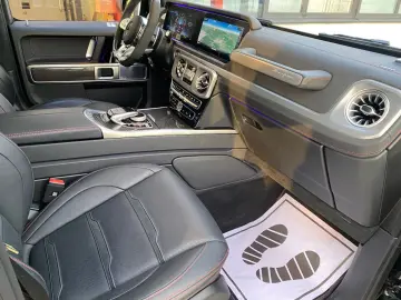 MERCEDES-BENZ G 63 AMG Performance Paket Carbon