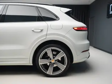 Porsche Cayenne E-Hybrid