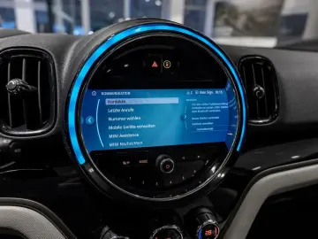 MINI Countryman Cooper S E Classic Trim ALL4 PANO HUD