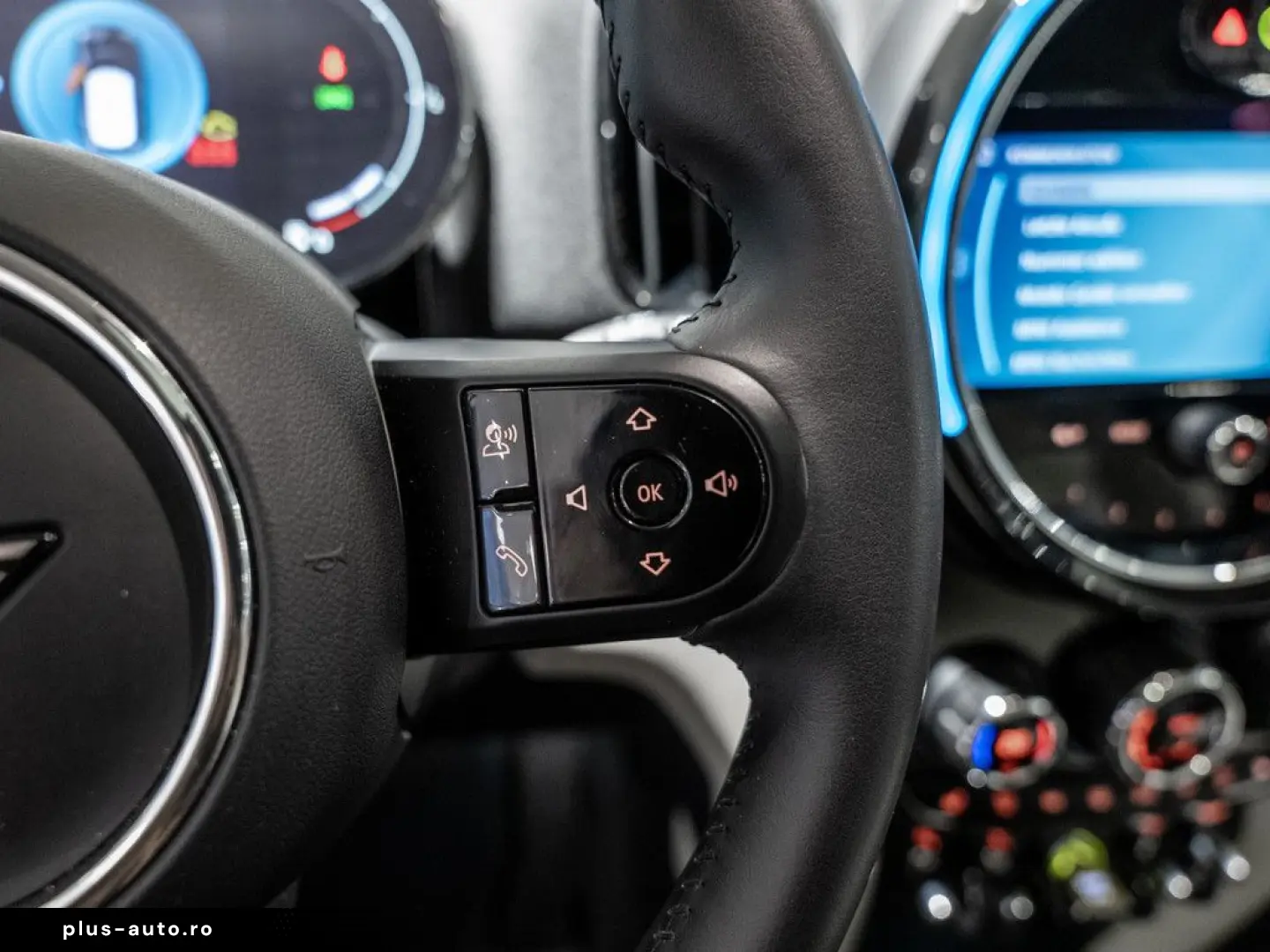 MINI Countryman Cooper S E Classic Trim ALL4 PANO HUD