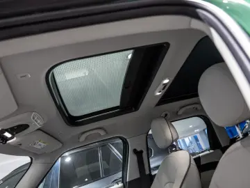 MINI Countryman Cooper S E Classic Trim ALL4 PANO HUD