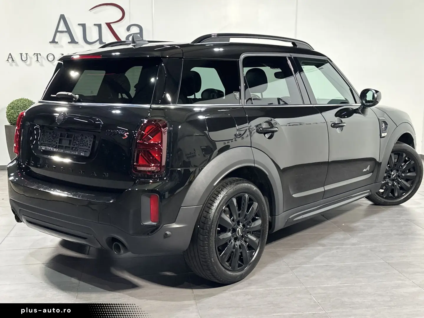 MINI Cooper S Countryman All4 NAV LED PANO KAM 18ZOLL