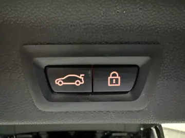 MINI Cooper S Countryman All4 NAV LED PANO KAM 18ZOLL