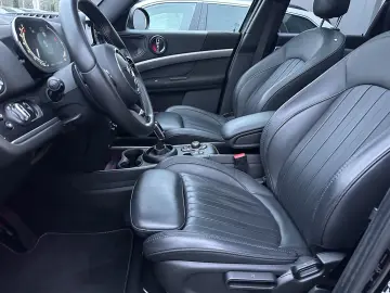 MINI Cooper S Countryman All4 NAV LED PANO KAM 18ZOLL