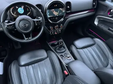 MINI Cooper S Countryman All4 NAV LED PANO KAM 18ZOLL