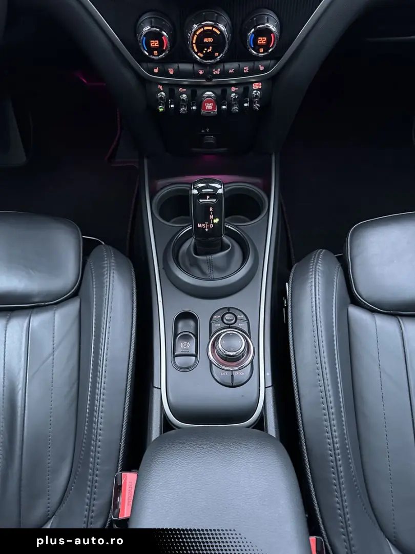 MINI Cooper S Countryman All4 NAV LED PANO KAM 18ZOLL