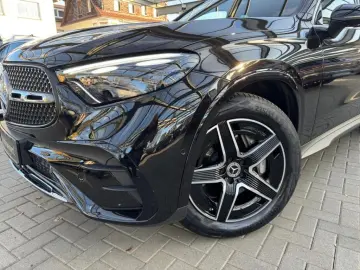 MERCEDES-BENZ GLC 300 4M Coupé AMG PANO MEMORY AHK 360  MBUX