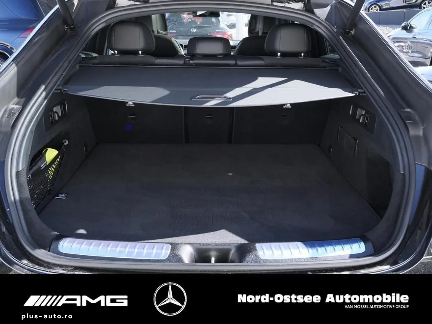 MERCEDES-BENZ GLC 300 COUPÉ 4M AMG AHK PANO NIGHT 360