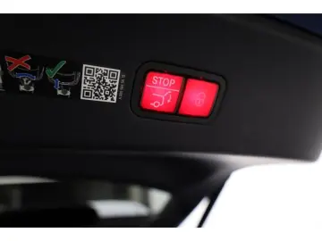 MERCEDES-BENZ GLC 300 d 4M Cp AMG Premium Burm AHK Pano