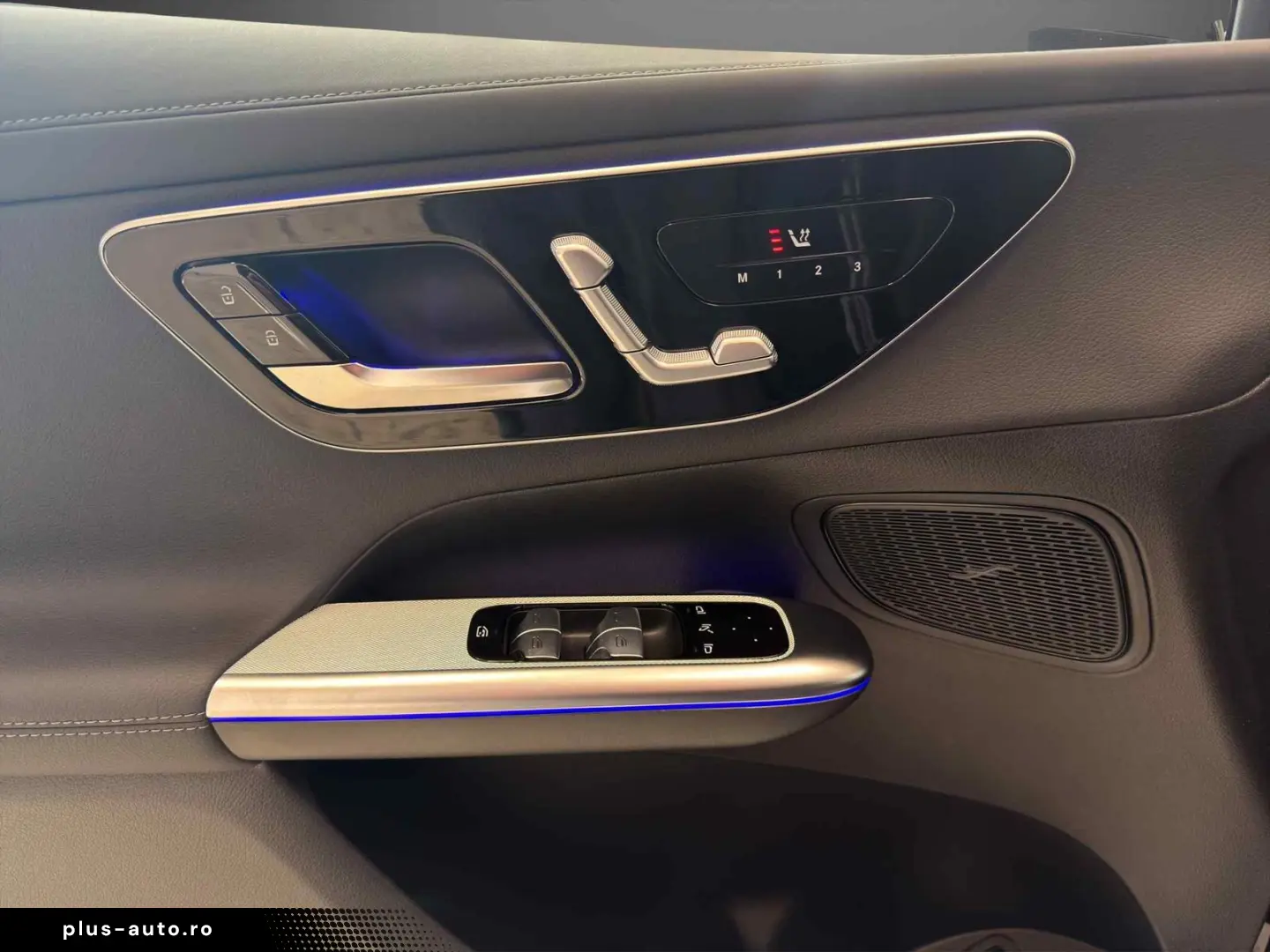 MERCEDES-BENZ GLC 300 d 4M AMG AHK Totwinkel MEMORY Alarm 19