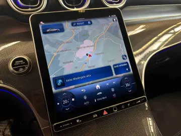 MERCEDES-BENZ GLC 300 d 4M AMG AHK Totwinkel MEMORY Alarm 19