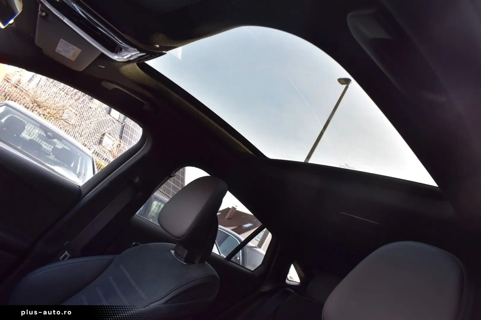 MERCEDES-BENZ GLC 300 d COUPE 4M AMG LINE TRITTBRETT&hellip;