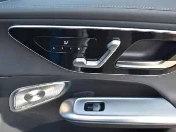 MERCEDES-BENZ GLC 300 d COUPE 4M AMG LINE TRITTBRETT&hellip;