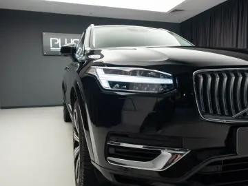 Volvo XC90 T8 eAWD Recharge