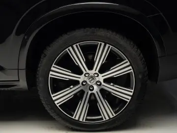 Volvo XC90 T8 eAWD Recharge