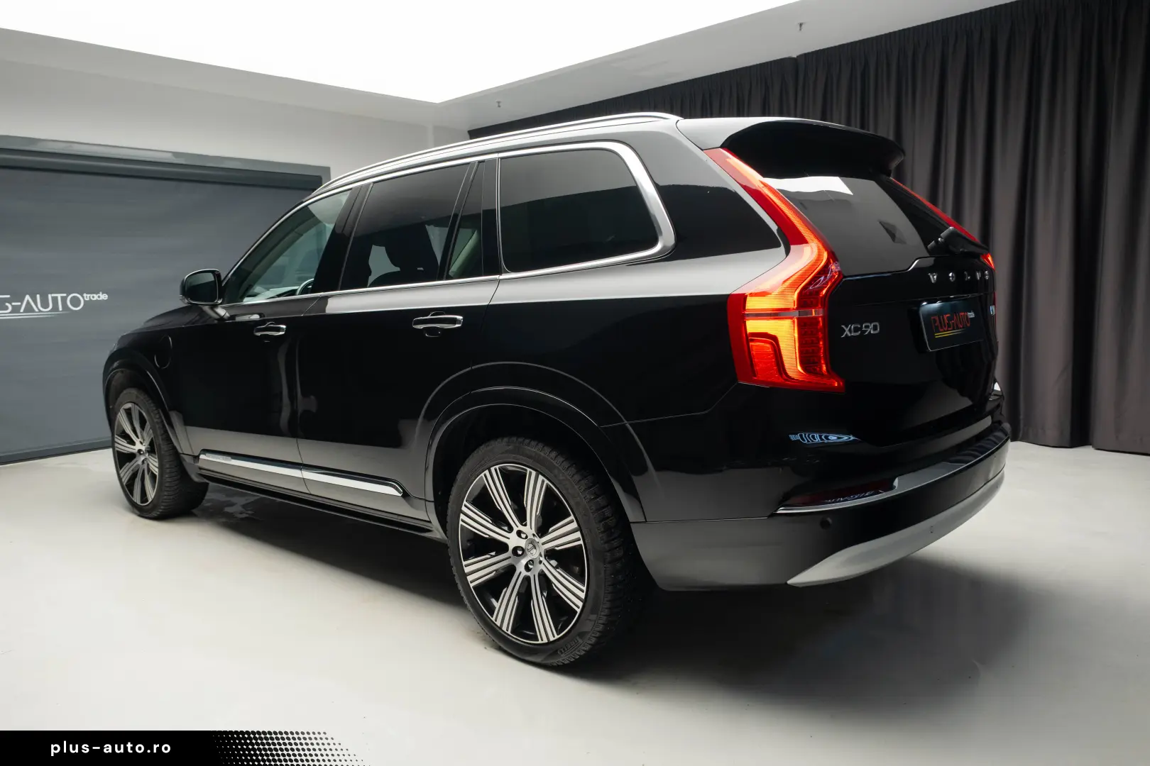 Volvo XC90 T8 eAWD Recharge