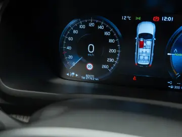 Volvo XC90 T8 eAWD Recharge