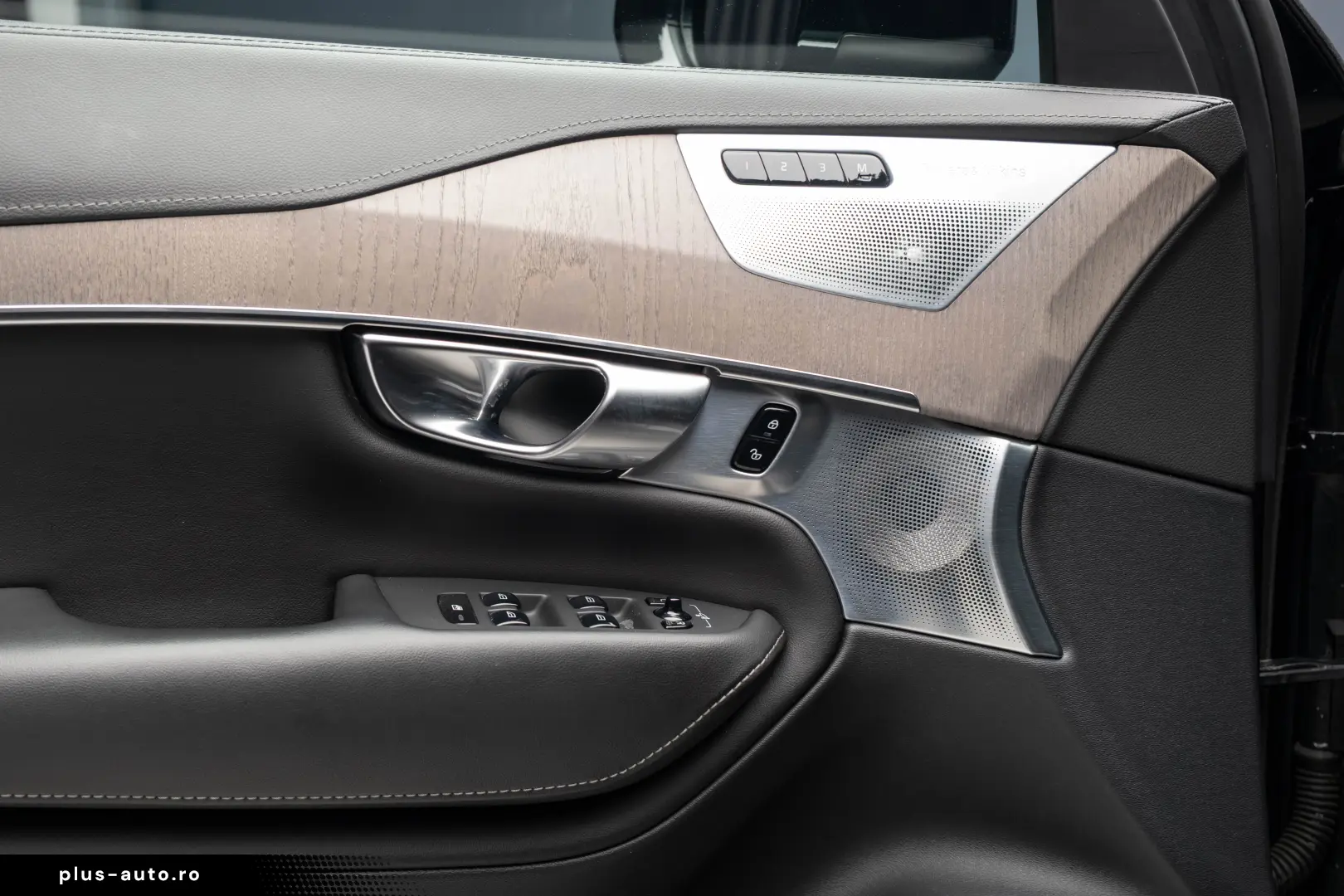 Volvo XC90 T8 eAWD Recharge