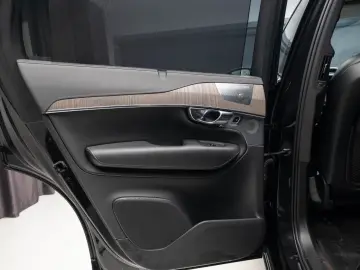 Volvo XC90 T8 eAWD Recharge