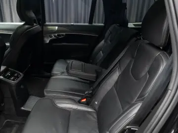 Volvo XC90 T8 eAWD Recharge