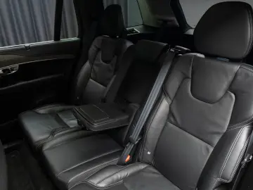 Volvo XC90 T8 eAWD Recharge