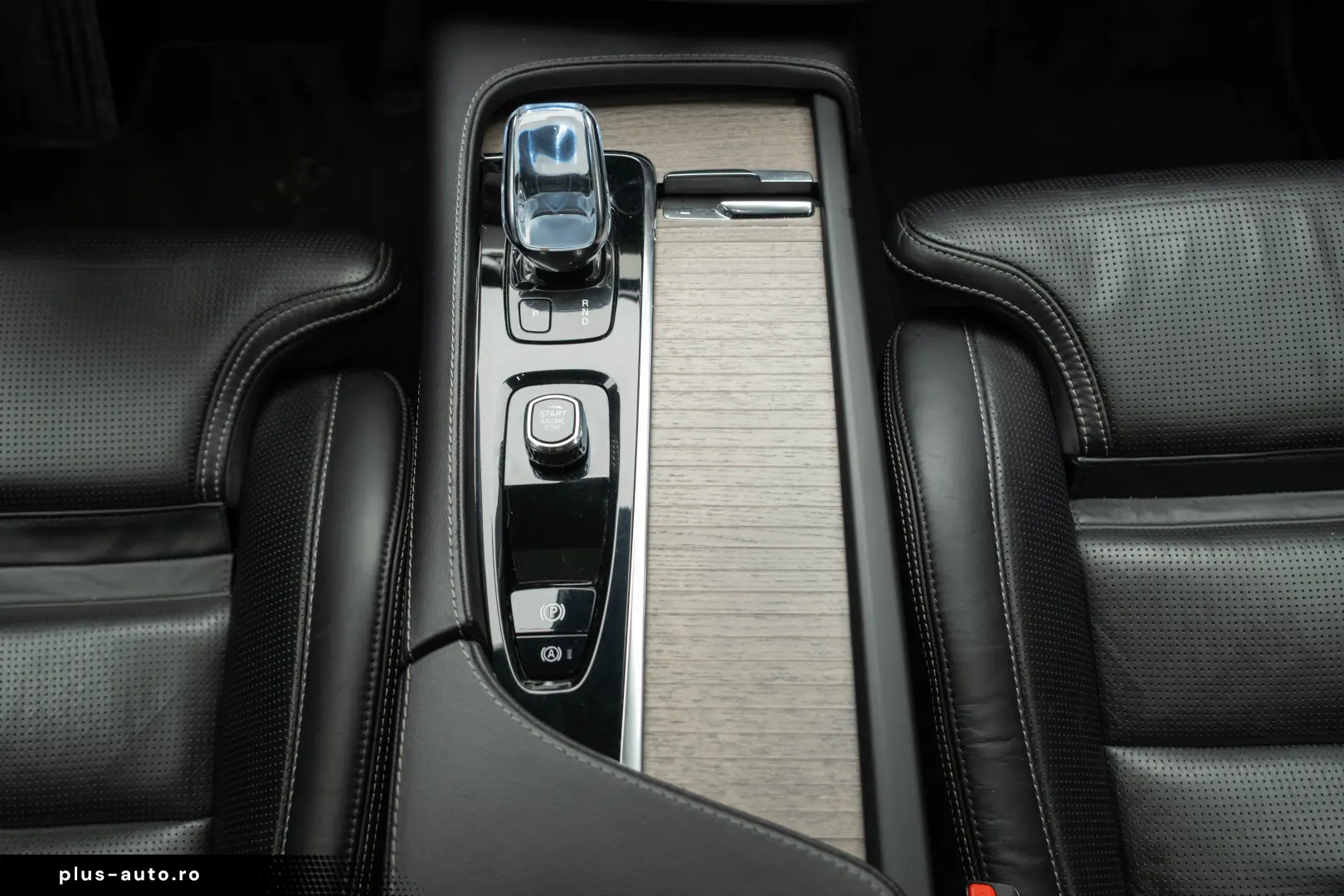 Volvo XC90 T8 eAWD Recharge