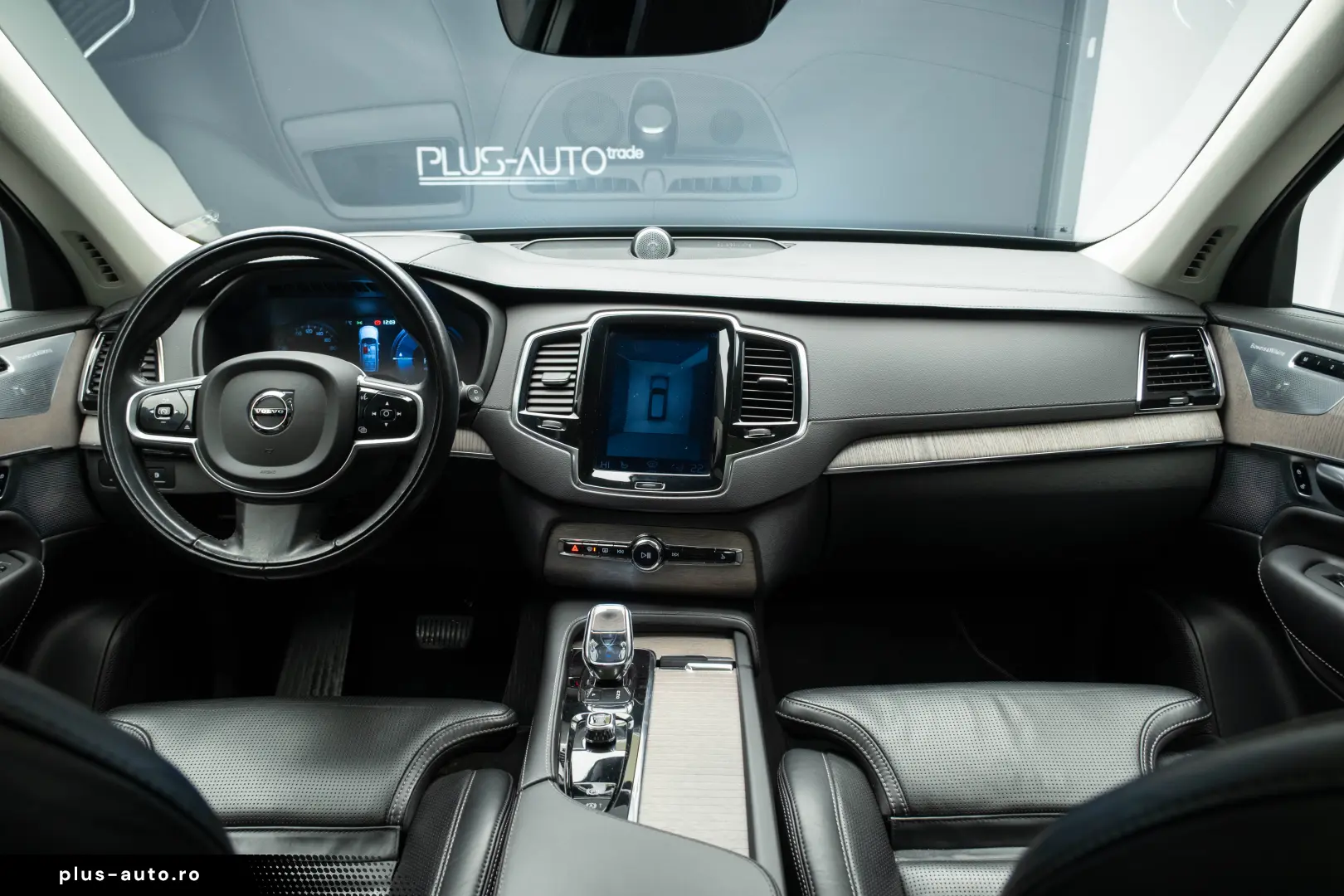 Volvo XC90 T8 eAWD Recharge