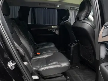 Volvo XC90 T8 eAWD Recharge