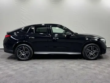 MERCEDES-BENZ GLC 300 d 4M AMG Night 360  Distro AHK Digital