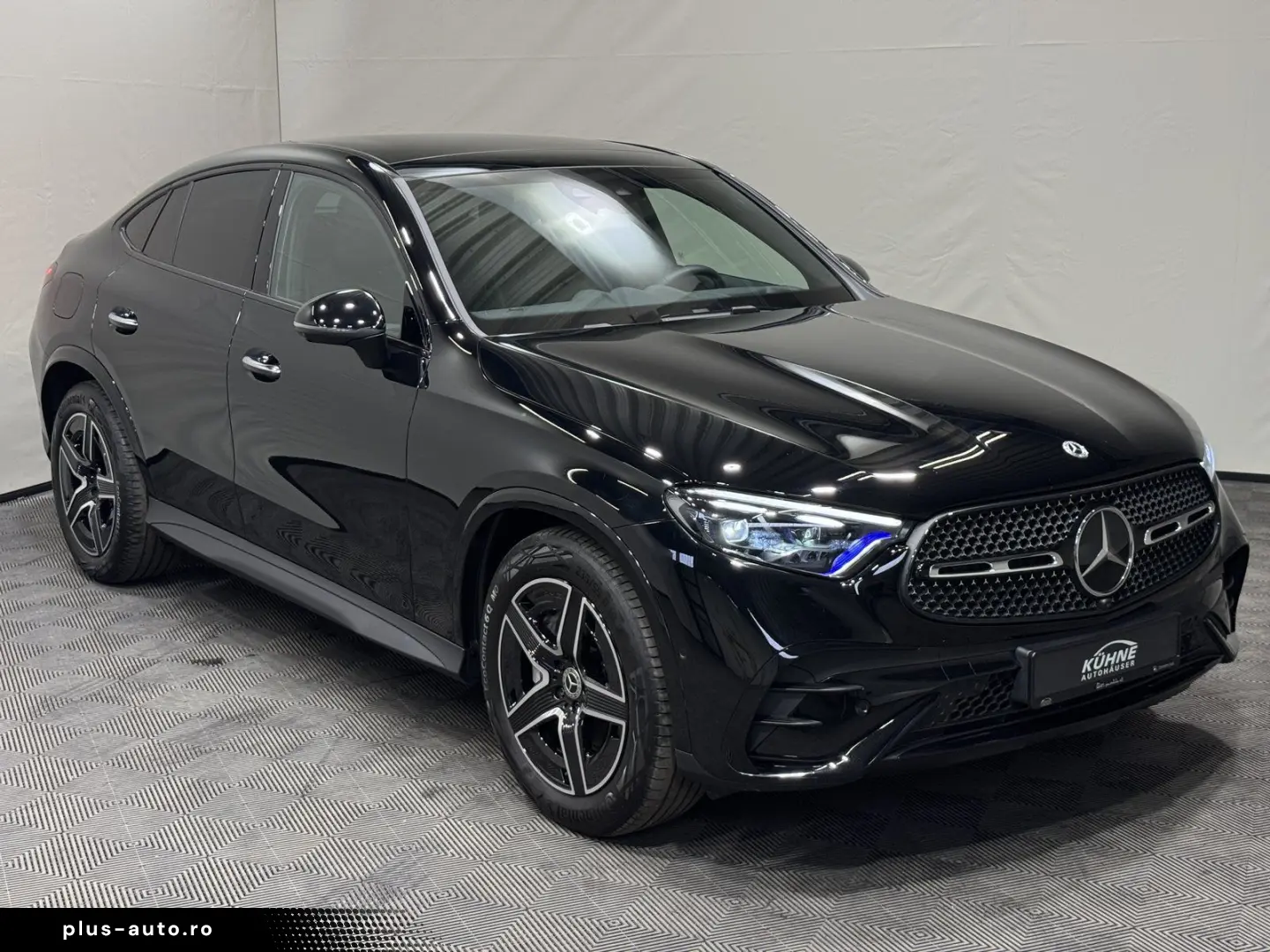 MERCEDES-BENZ GLC 300 d 4M AMG Night 360  Distro AHK Digital