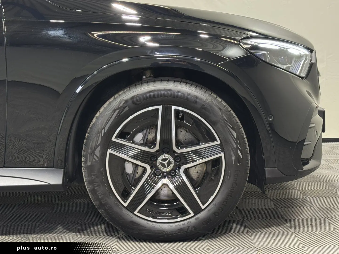 MERCEDES-BENZ GLC 300 d 4M AMG Night 360  Distro AHK Digital