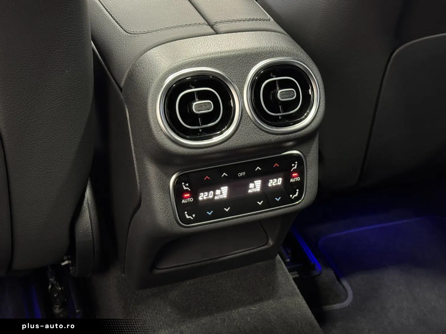 MERCEDES-BENZ GLC 300 d 4M AMG Night 360  Distro AHK Digital