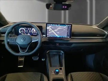 Volkswagen T-Roc 1.5 eTSI R-Line