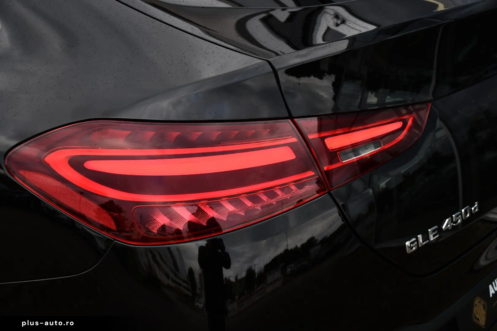 MERCEDES-BENZ GLE 450 d 4M AMG -PAKET Pano Head Up Burmester