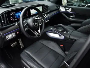MERCEDES-BENZ GLE 450 d 4M AMG -PAKET Pano Head Up Burmester